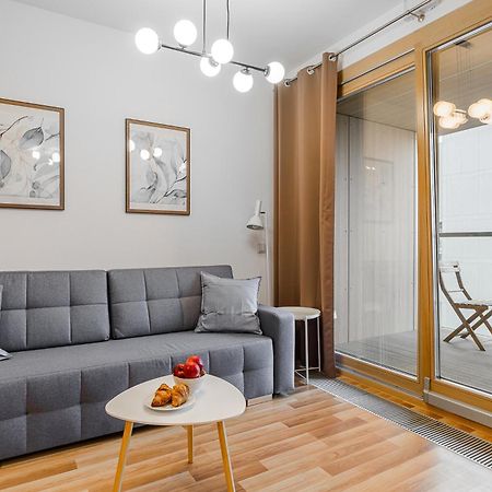 19 Dzielnica Kolejowa P&O Serviced Apartments Varsovia Exterior foto
