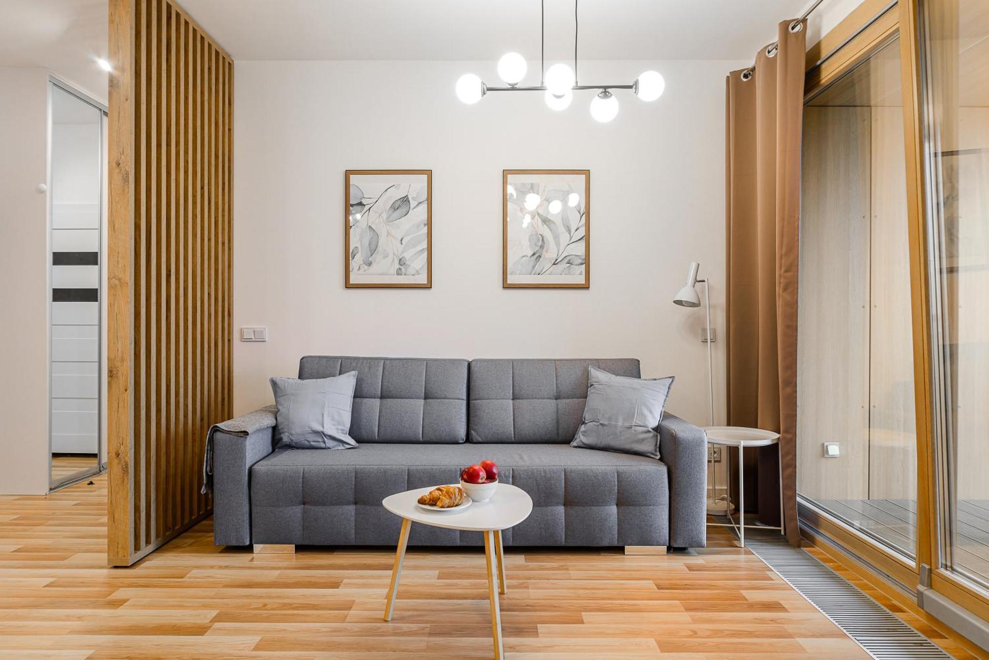 19 Dzielnica Kolejowa P&O Serviced Apartments Varsovia Exterior foto