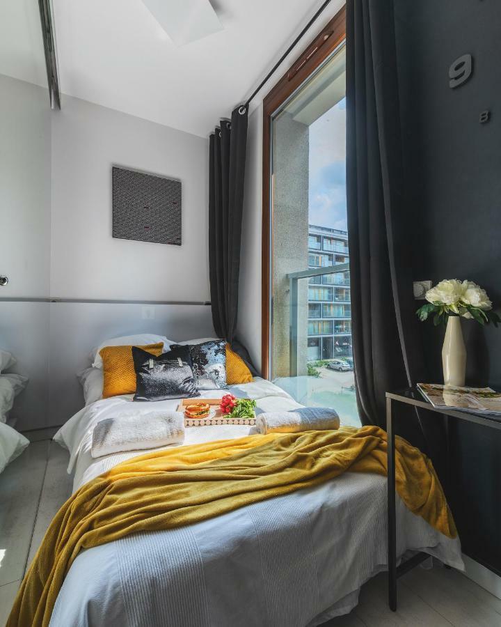 19 Dzielnica Kolejowa P&O Serviced Apartments Varsovia Exterior foto